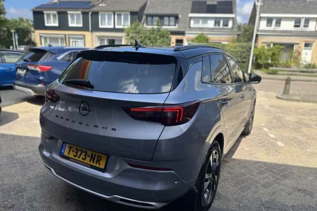 Opel Grandland (2021) thumbnail 4