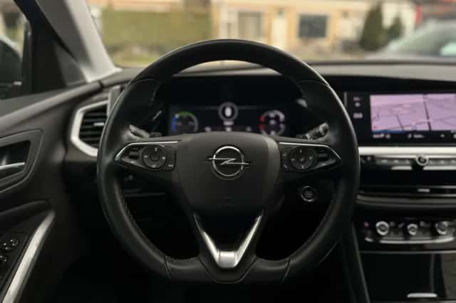 Opel Grandland (2022) thumbnail 4