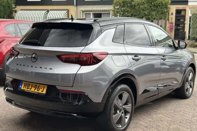 Opel Grandland (2024) thumbnail 3