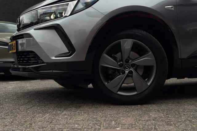 Opel Grandland (2024) thumbnail 4