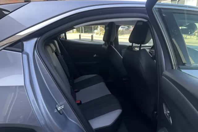 Opel Mokka (2023) thumbnail 5