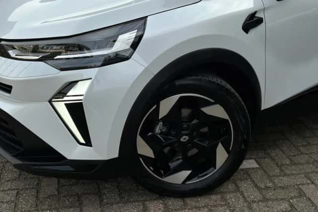 Renault Captur (2025) thumbnail 5