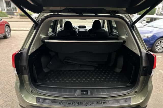 Subaru Forester (2020) thumbnail 6