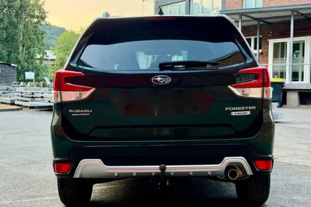 Subaru Forester (2022) thumbnail 6