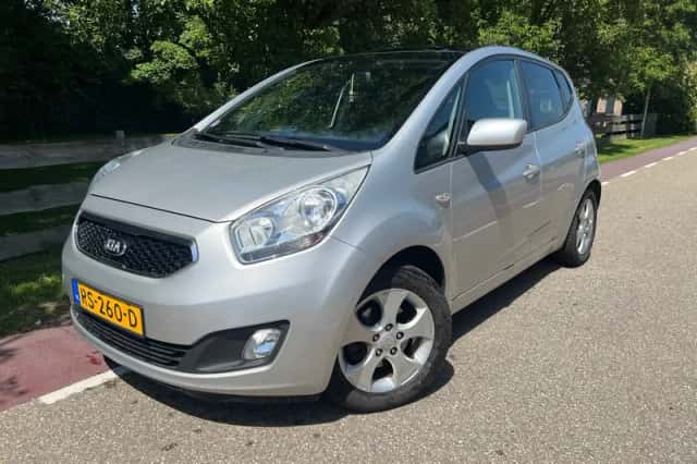 Kia Venga (2014) thumbnail 1