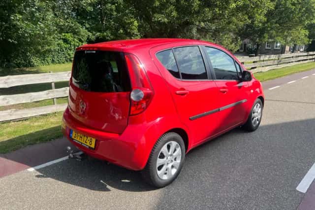 Opel Agila (2009) thumbnail 3