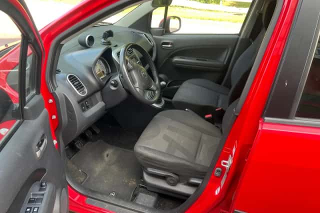 Opel Agila (2009) thumbnail 4