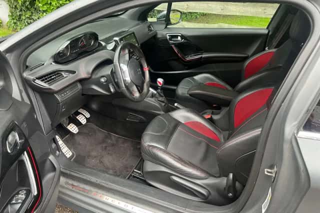 Peugeot 208 (2016) thumbnail 4