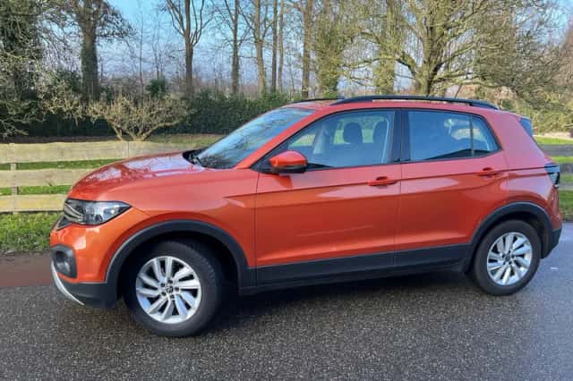 Volkswagen T-Cross (2021) thumbnail 2