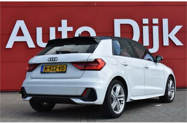Audi A1 (2022) thumbnail 2