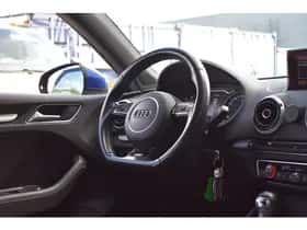 Audi A3 (2016) thumbnail 3