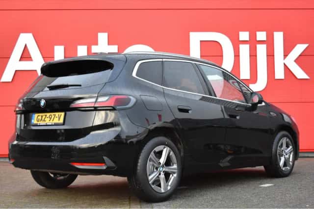 BMW 2-Serie (2024) thumbnail 2