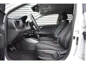 Kia Stonic (2024) thumbnail 2
