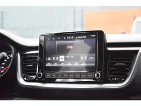Kia Stonic (2024) thumbnail 4