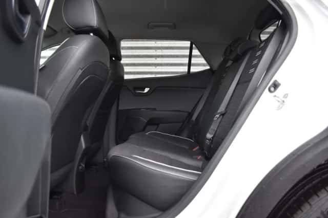 Kia Stonic (2024) thumbnail 6