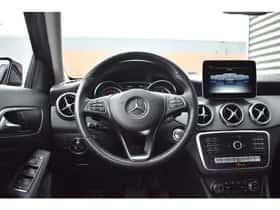 Mercedes-Benz GLA (2019) thumbnail 3