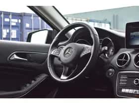 Mercedes-Benz GLA (2019) thumbnail 4