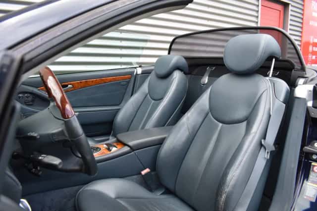 Mercedes-Benz SL-Klasse (2003) thumbnail 5