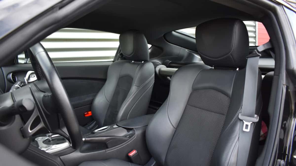 Nissan 370Z (2010) — foto 1