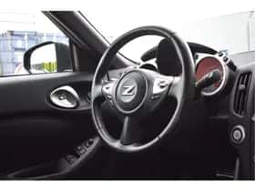 Nissan 370Z (2010) thumbnail 5