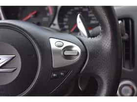 Nissan 370Z (2010) thumbnail 9