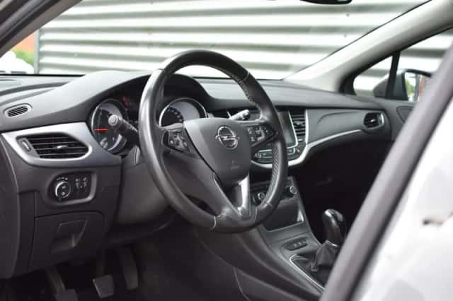 Opel Astra (2018) thumbnail 5