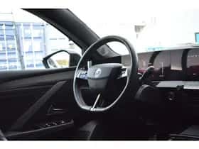 Opel Astra (2024) thumbnail 3