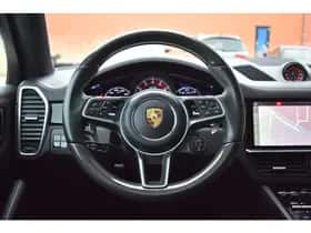 Porsche Cayenne (2020) thumbnail 7