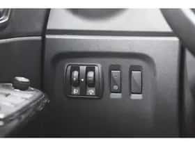 Renault Captur (2017) thumbnail 5
