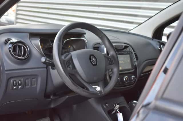 Renault Captur (2013) thumbnail 5