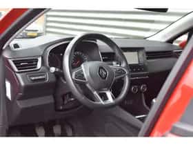 Renault Clio (2019) thumbnail 3