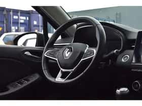 Renault Clio (2021) thumbnail 3