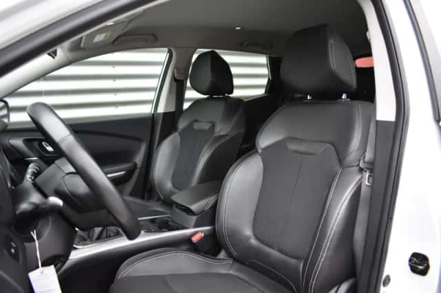 Renault Kadjar (2016) thumbnail 3