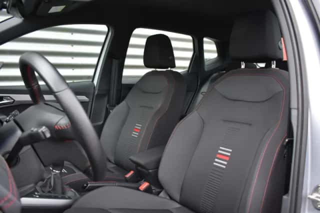 SEAT Arona (2021) thumbnail 4