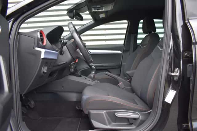 SEAT Ibiza (2023) thumbnail 5