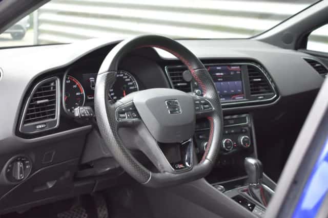 SEAT Leon (2019) thumbnail 5