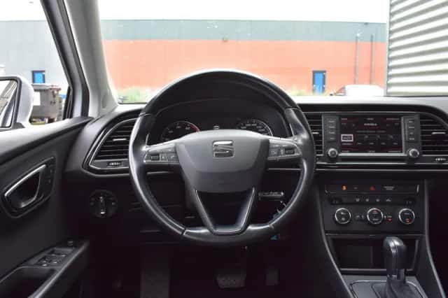 SEAT Leon (2017) thumbnail 6