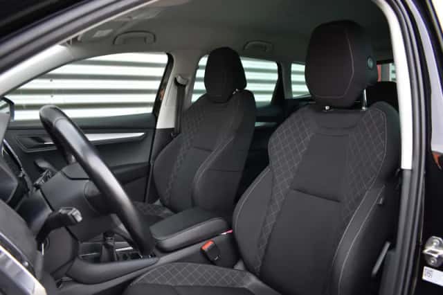 Škoda Karoq (2019) thumbnail 3
