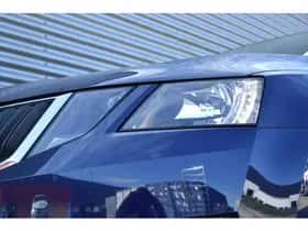 Škoda Octavia (2017) thumbnail 12