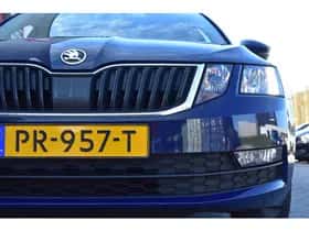Škoda Octavia (2017) thumbnail 13