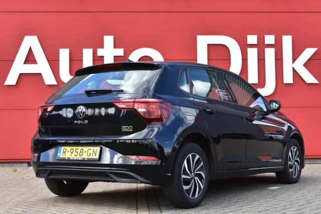 Volkswagen Polo (2022) thumbnail 2