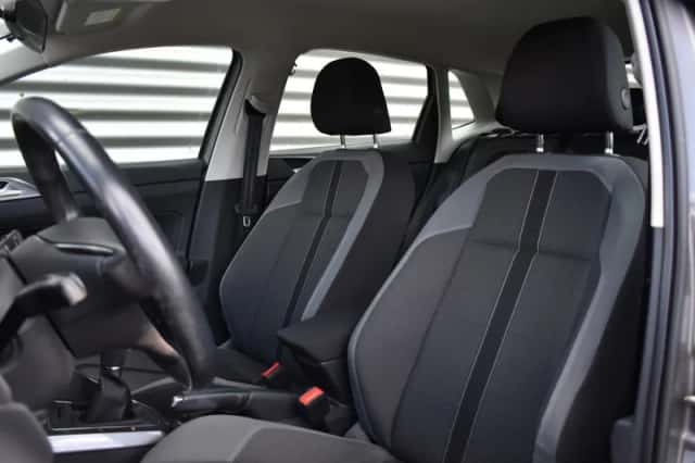 Volkswagen Polo (2019) thumbnail 4