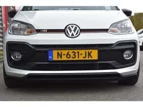 Volkswagen Up! (2018) thumbnail 17