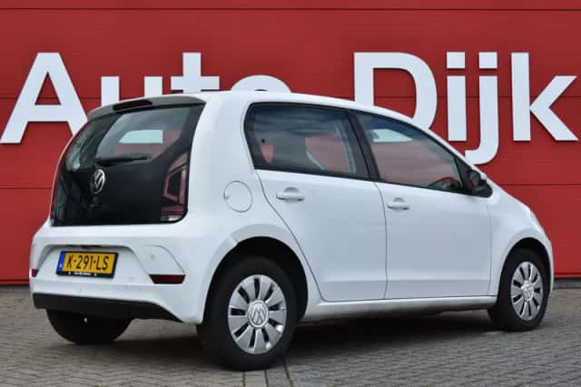 Volkswagen Up! (2021) thumbnail 2
