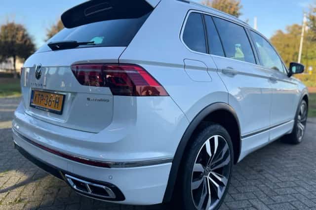 Volkswagen Tiguan (2022) thumbnail 4