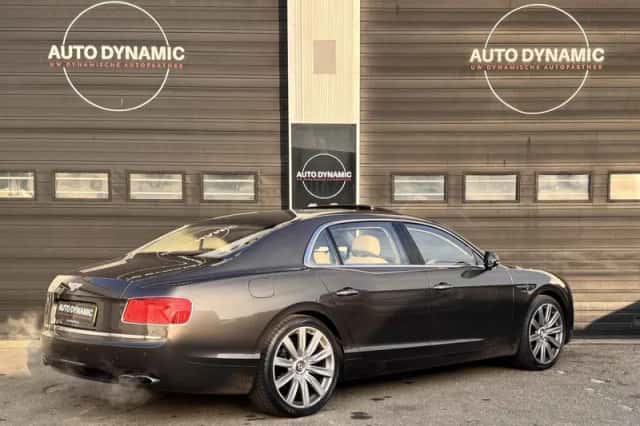 Bentley Flying Spur (2014) thumbnail 4