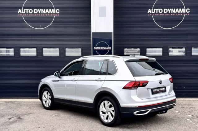 Volkswagen Tiguan (2021) thumbnail 4