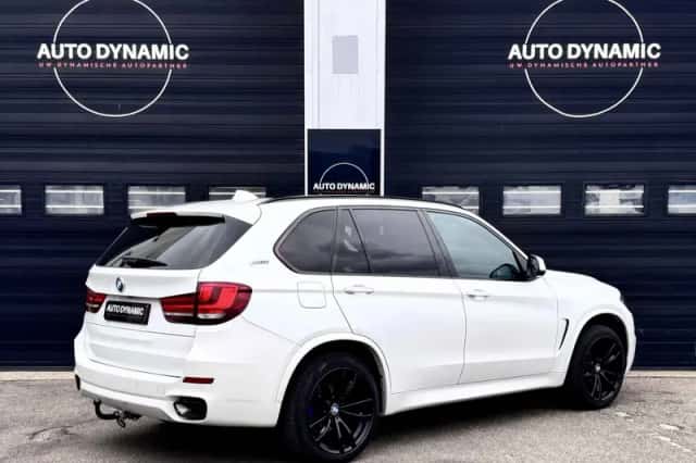 BMW X5 (2017) thumbnail 2
