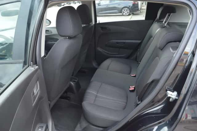 Chevrolet Aveo (2012) thumbnail 4