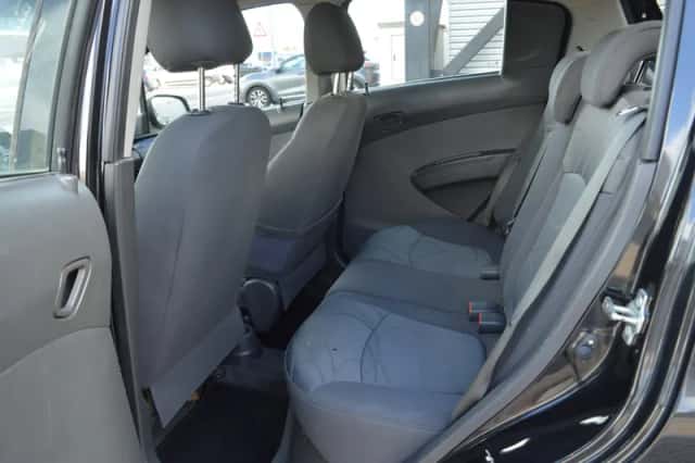 Chevrolet Spark (2010) thumbnail 3